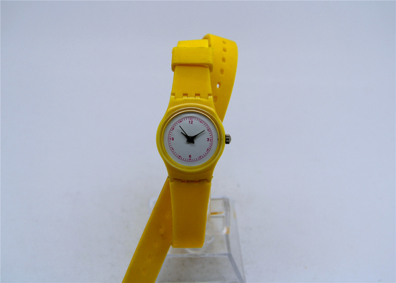 Lang Plastic de Jonge geitjes Analoog Horloge van de siliconeriem met SR626SW-batterij